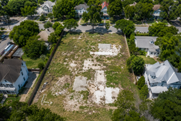 Structuring a Private-Capital Raise for a Community-Focused Texas Development